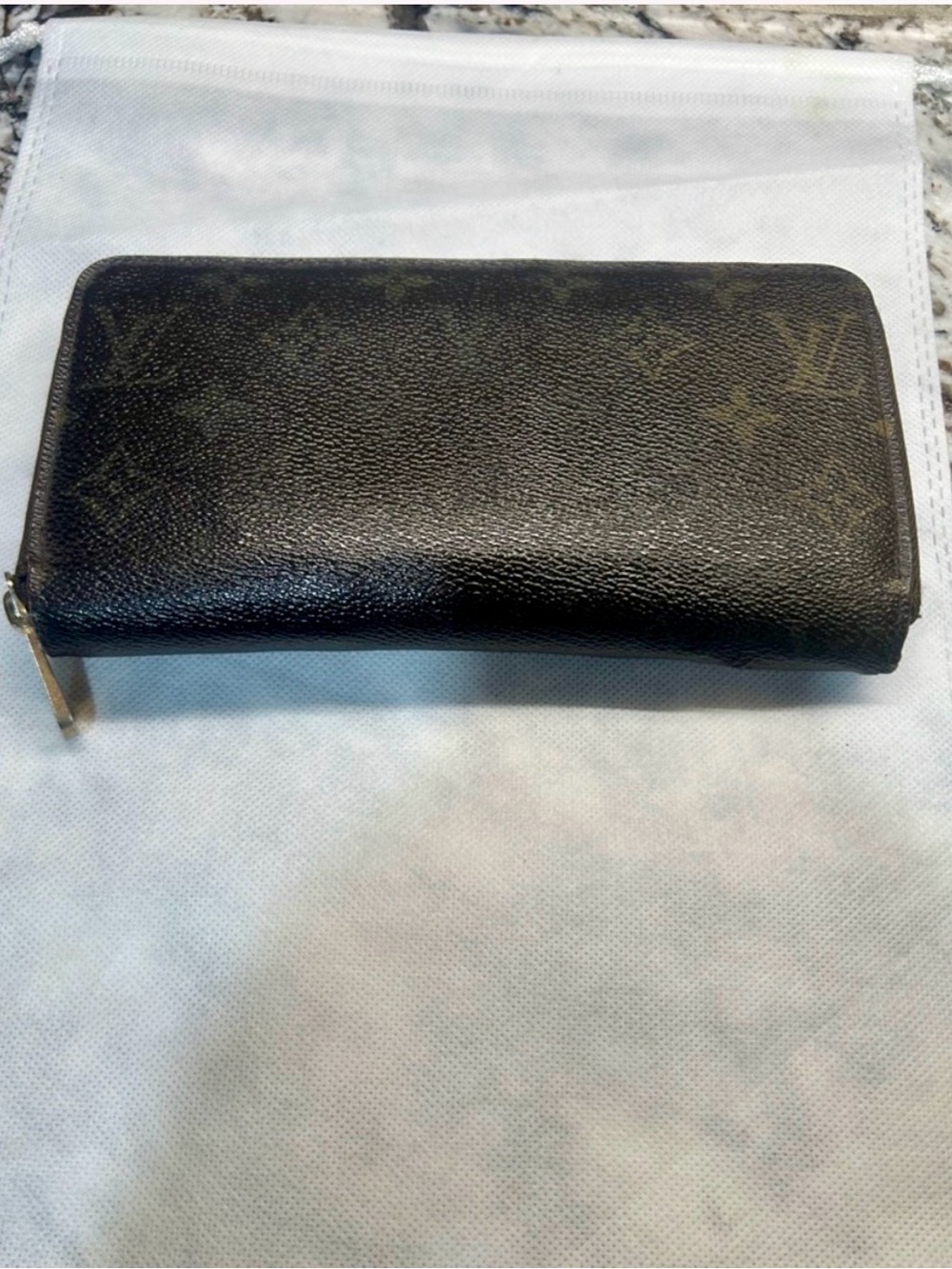 Louis Vuitton Monogram Zippy Wallet - Classic Brown Canvas - GUC - Picture 3 of 15